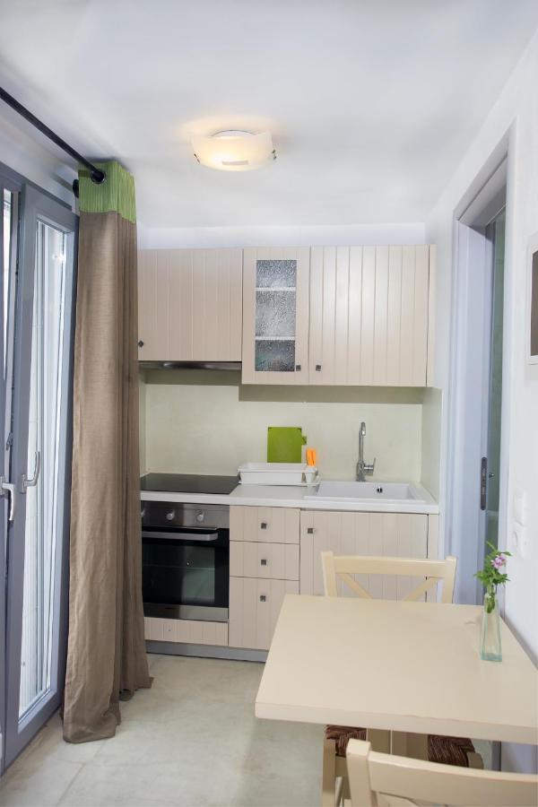 Ianthi Boutique Guesthouses Скирос Экстерьер фото